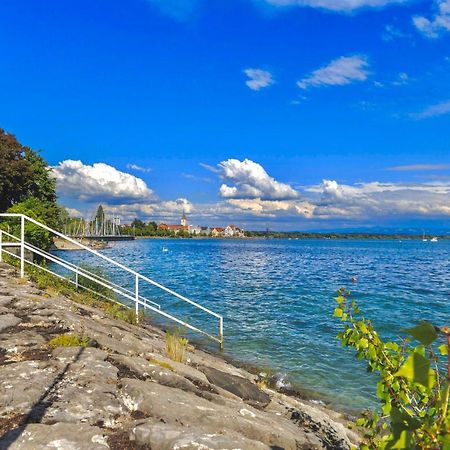 Auszeit Apartment Lakeside Mit Privatstrand Friedrichshafen Bagian luar foto