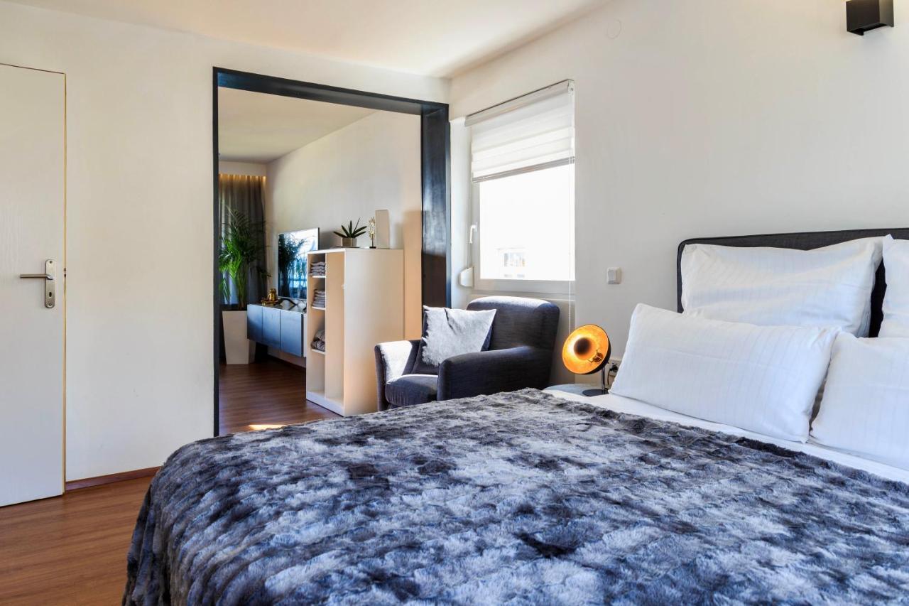 Auszeit Apartment Lakeside Mit Privatstrand Friedrichshafen Bagian luar foto