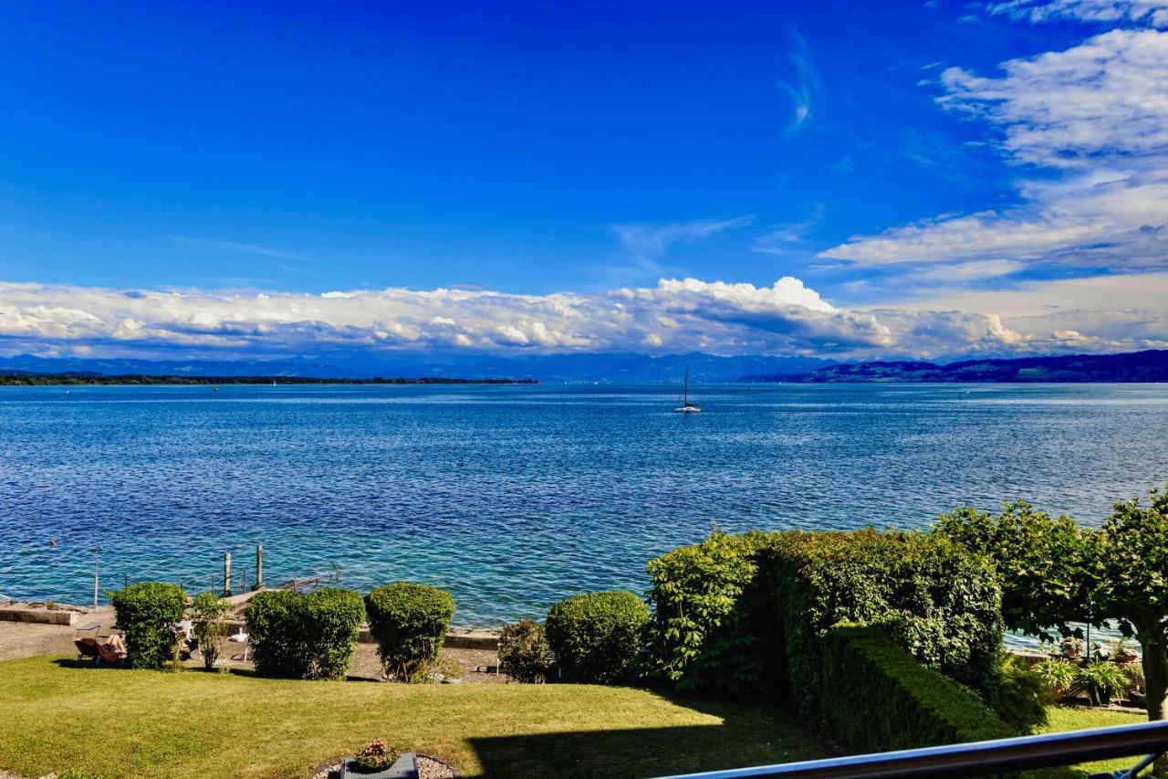 Auszeit Apartment Lakeside Mit Privatstrand Friedrichshafen Bagian luar foto